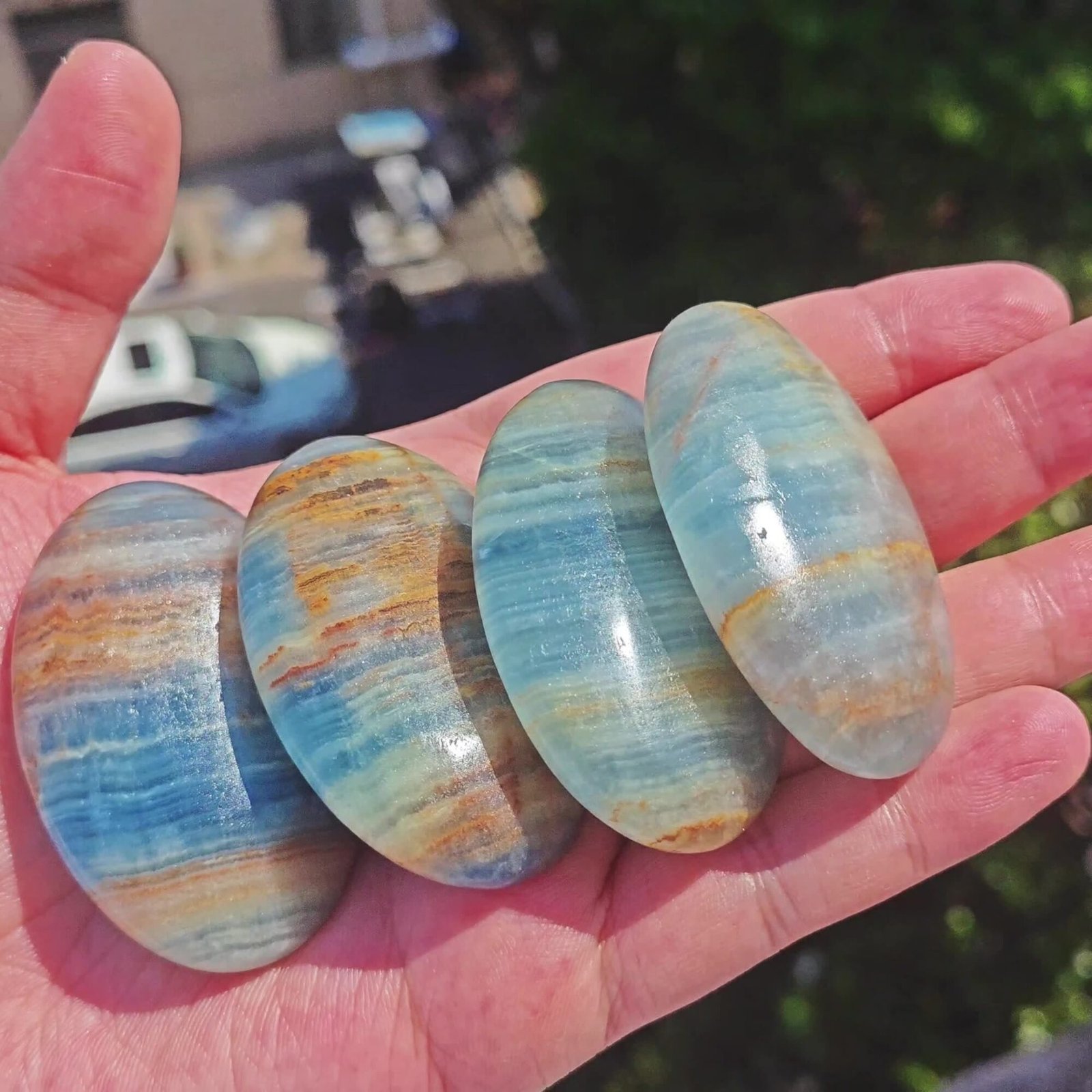 10pcs Blue Onyx Crystal Palm Stone Wholesale 121034000-4