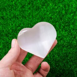 5 Sizes of White Selenite Crystal Hearts Wholesale 135084000-1