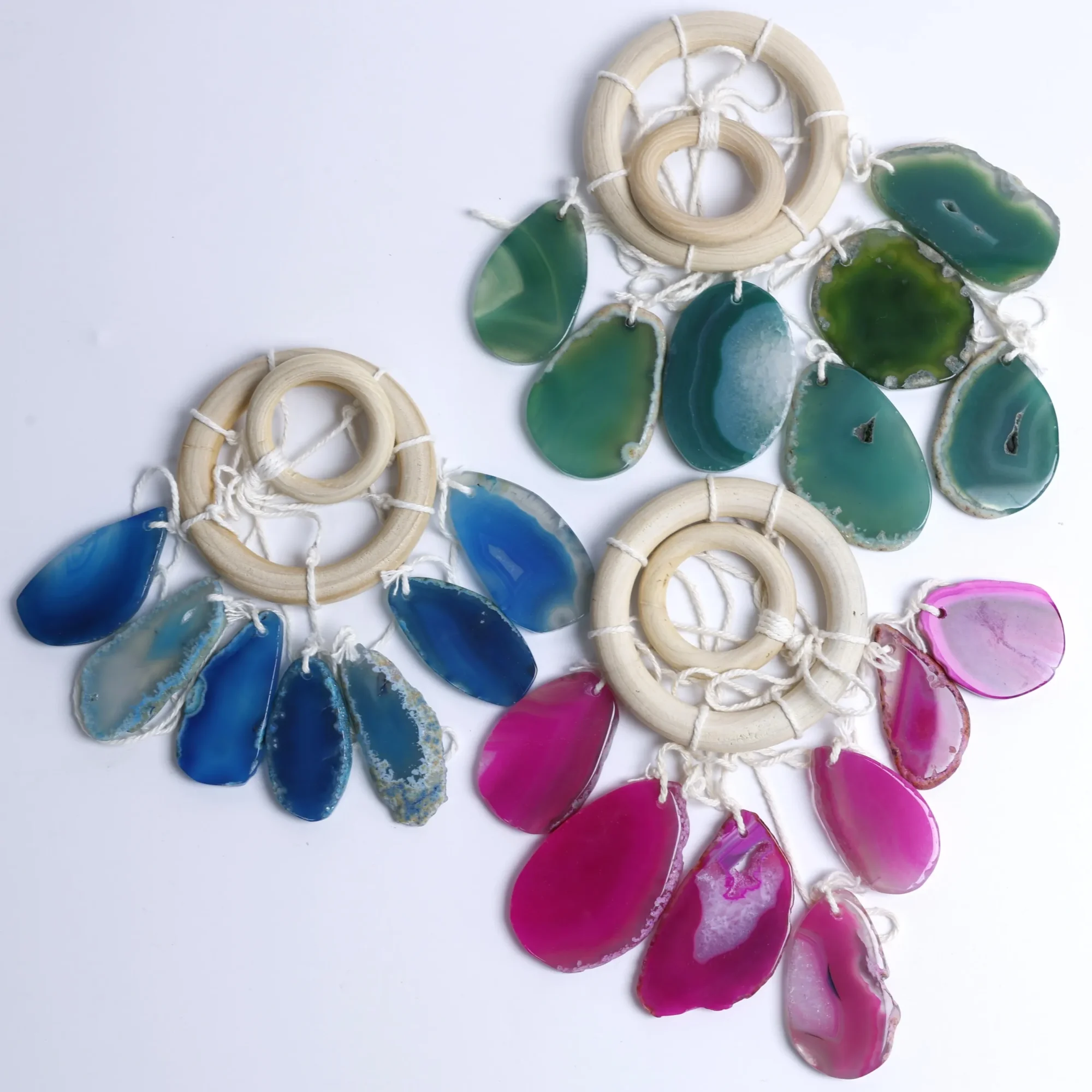 3-Color Natural Agate Slice Wind Chimes 13.8 in (7 Slices per Chime)-017017502