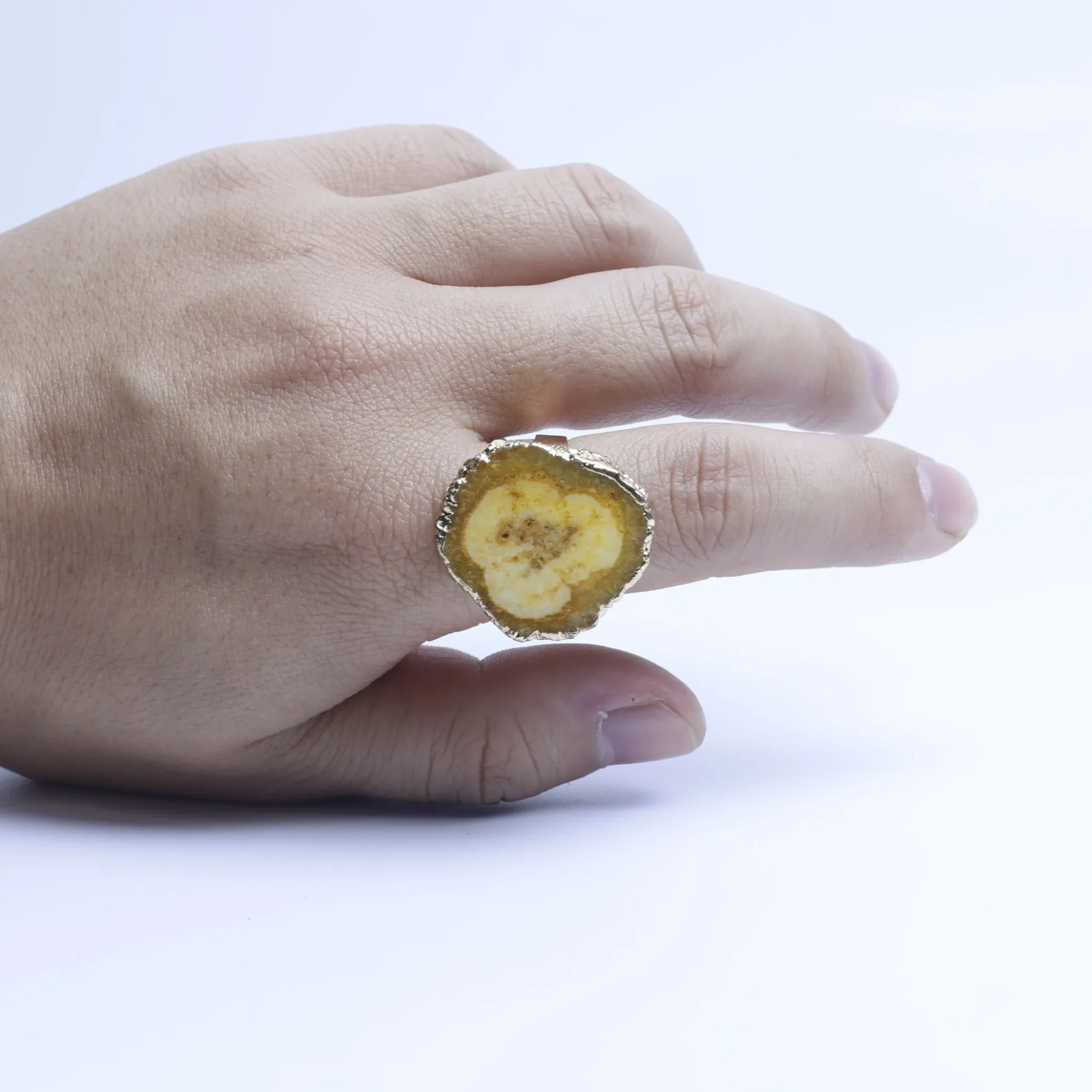 6-Color Agate Geode Slice Adjustable Ring with Gold-Plated Edge-034011302-6