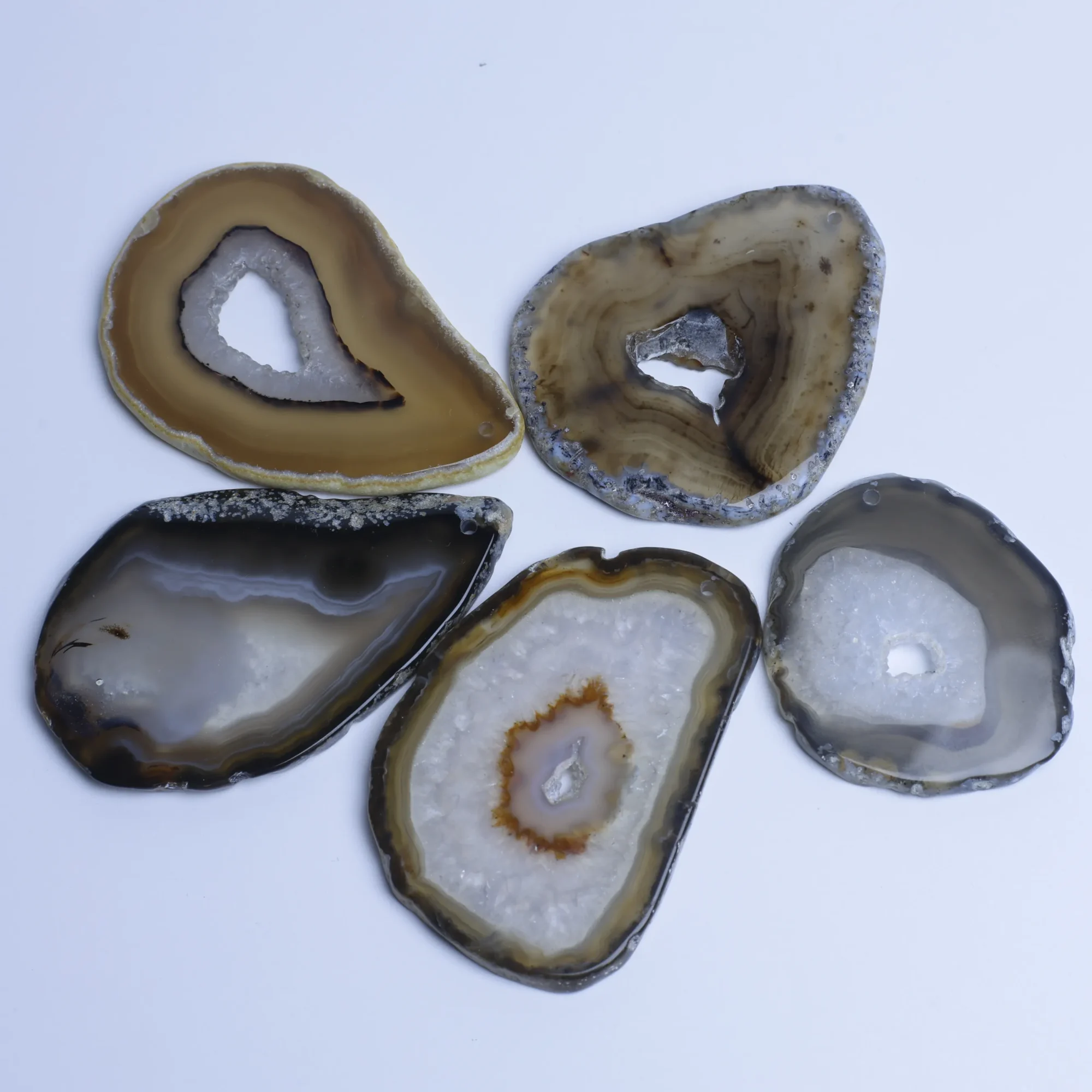 Beige-Color Small Drilled Agate Slice Pendants-03901470106