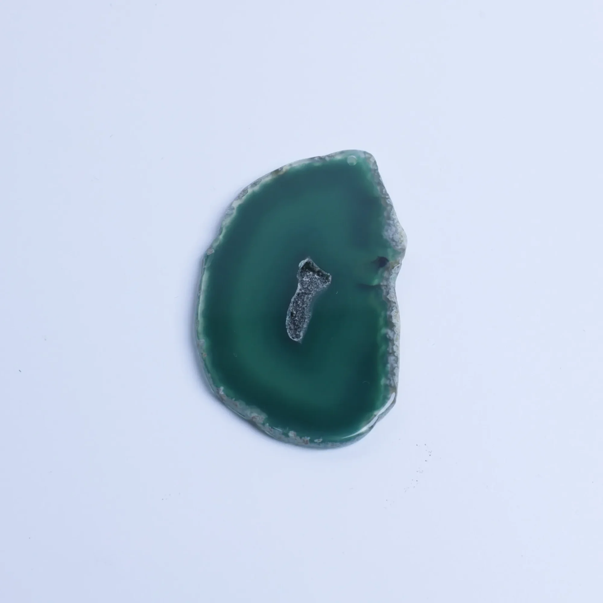 Green-Color Drilled Agate Slices Pendants-03901470201