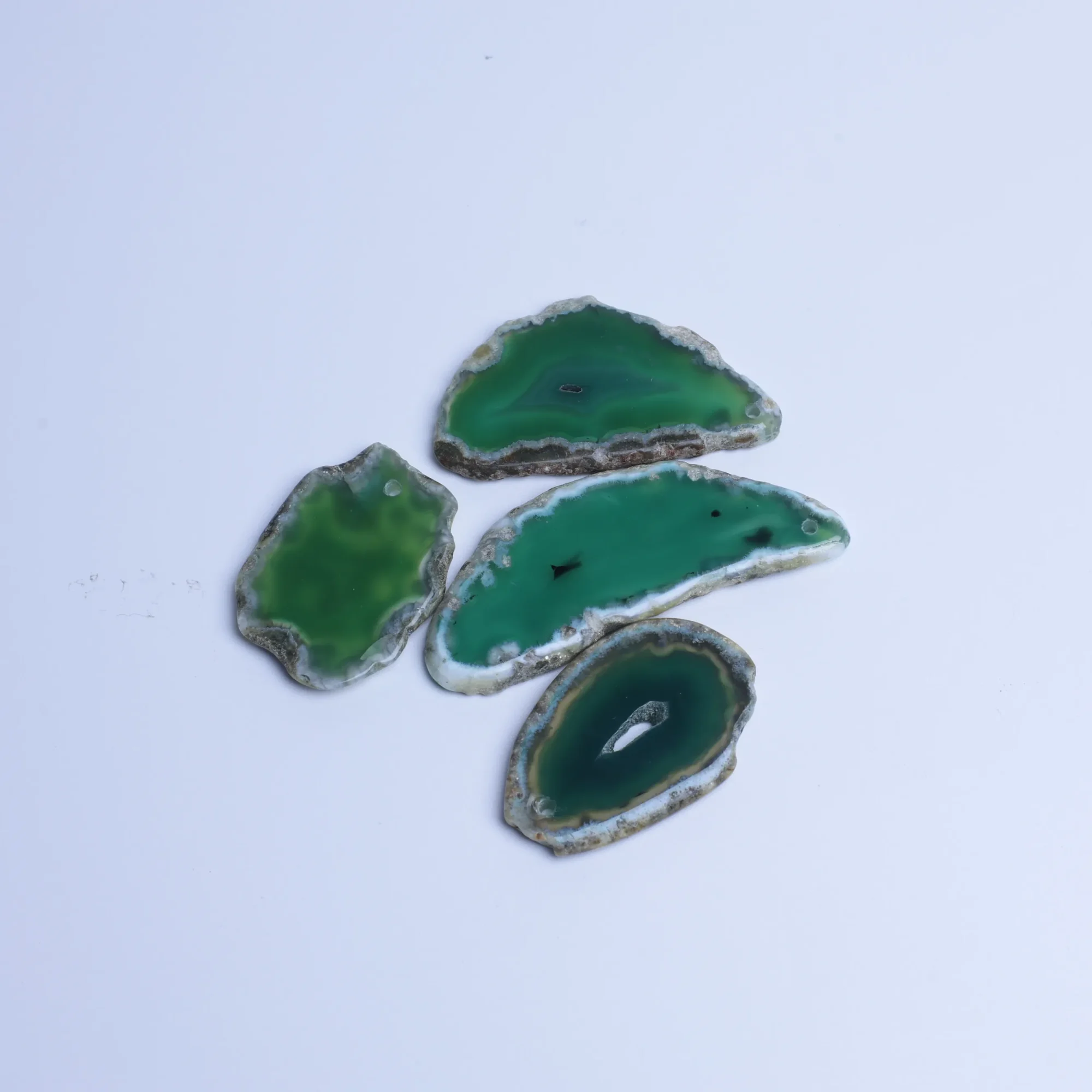 Green-Color Small Drilled Agate Slice Pendants-03901470105